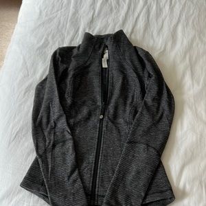 Lulu lemon scuba jacket size 2